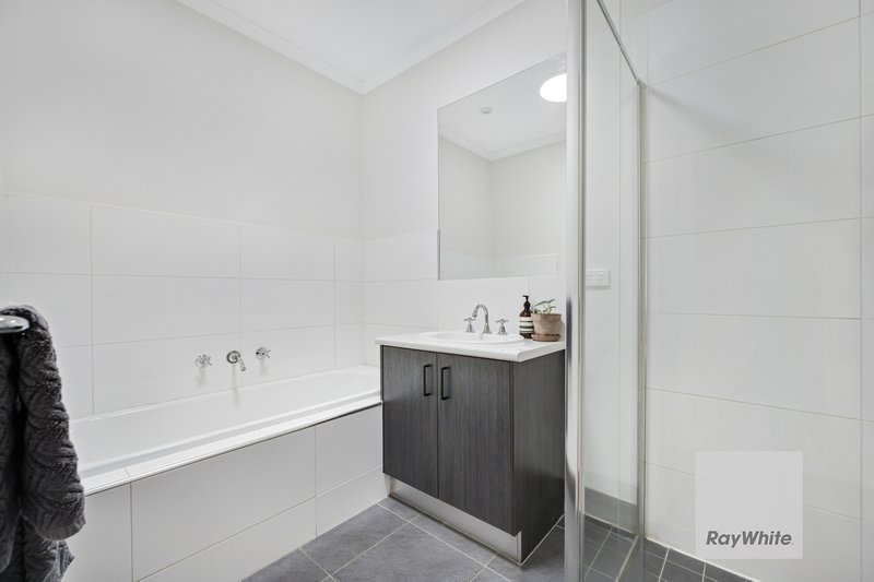 Photo - 2/26 Pascoe Street, Westmeadows VIC 3049 - Image 6