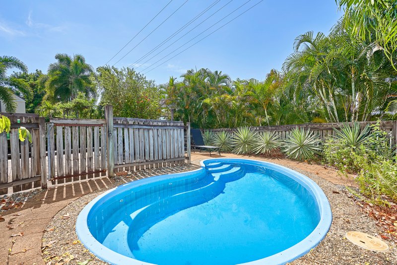 Photo - 2/26 Rutherford Street, Yorkeys Knob QLD 4878 - Image 12