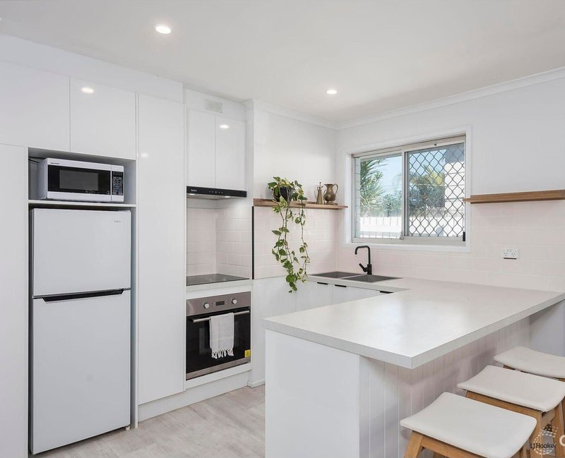 Photo - 2/26 Third Avenue, Palm Beach QLD 4221 - Image 19
