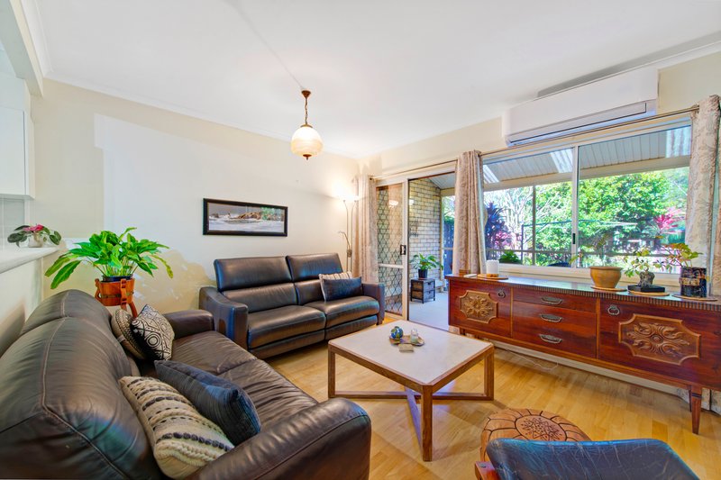 Photo - 2/26 Vespa Crescent, Surfers Paradise QLD 4217 - Image 8