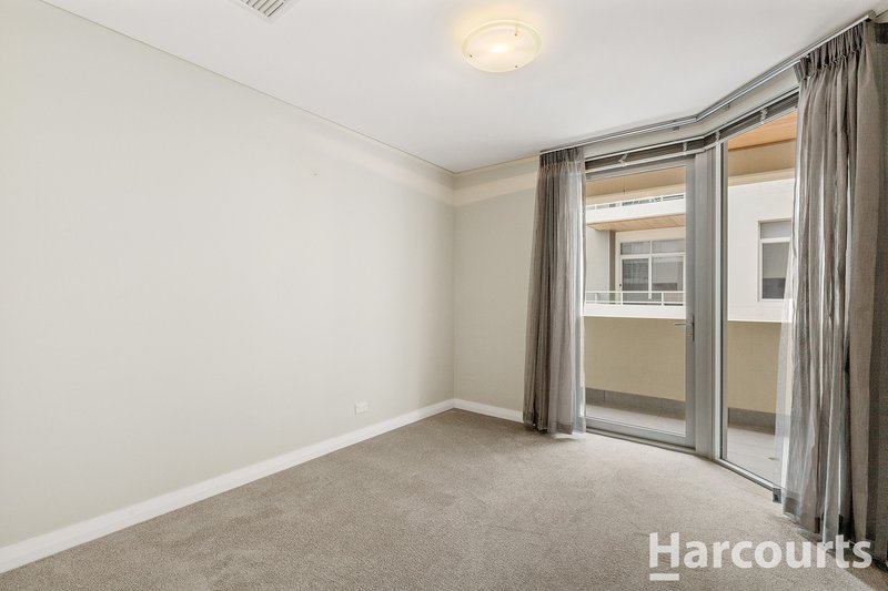 Photo - 2/26 Vivaldi Drive, Mandurah WA 6210 - Image 15