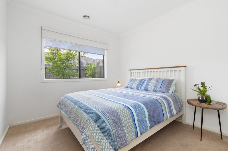 Photo - 2/26 Warrenwood Place, Langwarrin VIC 3910 - Image 11