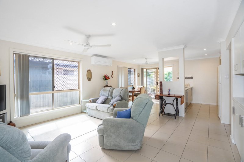 Photo - 2/26 Water Gum Crescent, Ningi QLD 4511 - Image 3