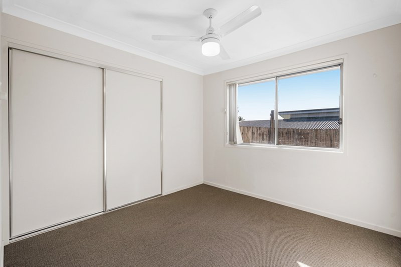 Photo - 2/26 Winchester Crescent, Pimpama QLD 4209 - Image 10