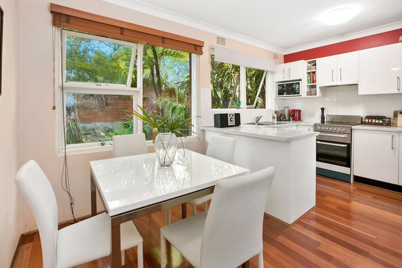 Photo - 2/26 Woods Parade, Fairlight NSW 2094 - Image 2