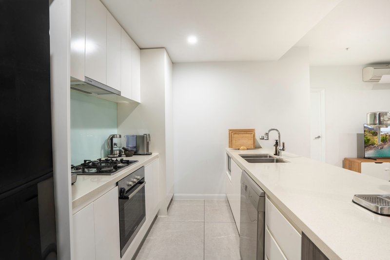 Photo - 226/181 Clarence Road, Indooroopilly QLD 4068 - Image 4