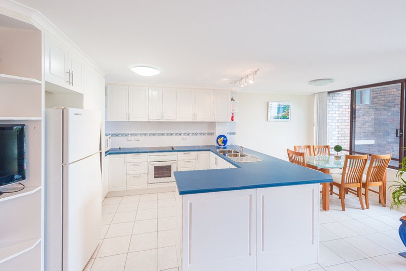 Photo - 2/265 Bradman Avenue, Maroochydore QLD 4558 - Image 3