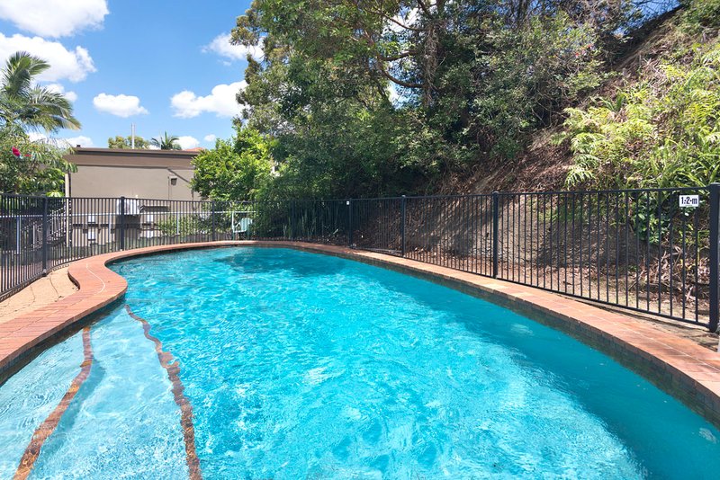 2/266 Kingsford Smith Drive, Hamilton QLD 4007 Real Estate Industry