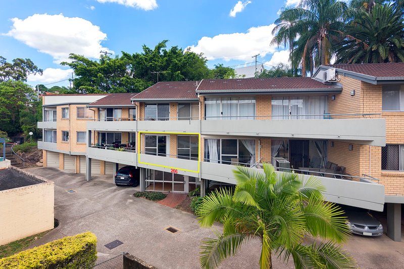 2/266 Kingsford Smith Drive, Hamilton QLD 4007 Real Estate Industry