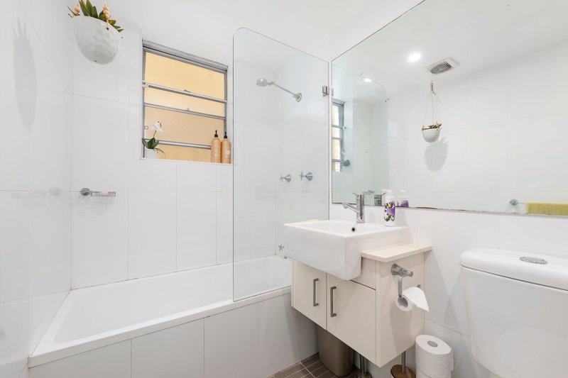 Photo - 2/268 Glebe Point Road, Glebe NSW 2037 - Image 3