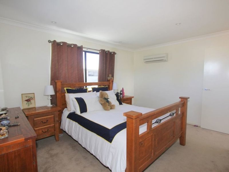 Photo - 22/68 Moody Street, Emerald QLD 4720 - Image 8