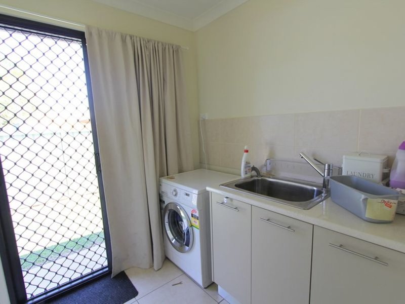 Photo - 22/68 Moody Street, Emerald QLD 4720 - Image 13