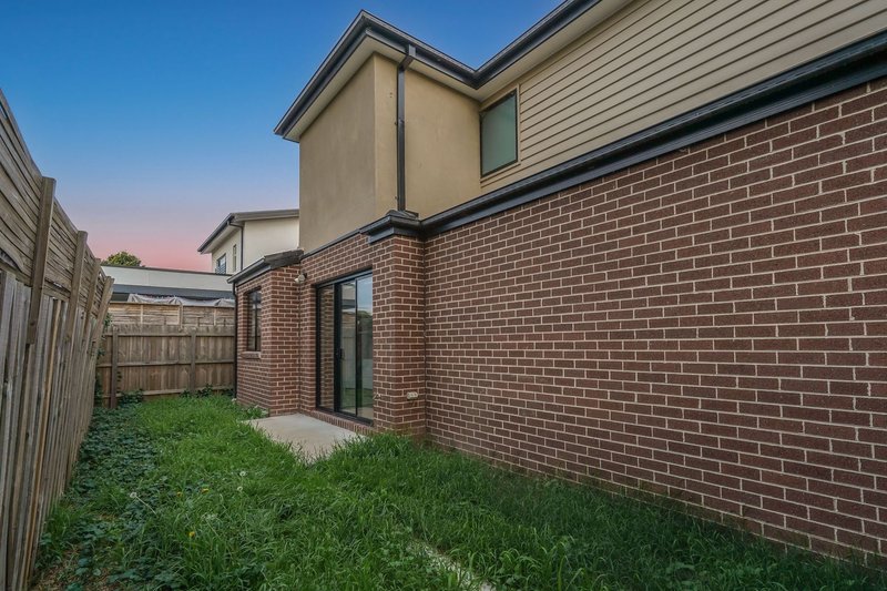 Photo - 2/26A Betula Street, Doveton VIC 3177 - Image 15