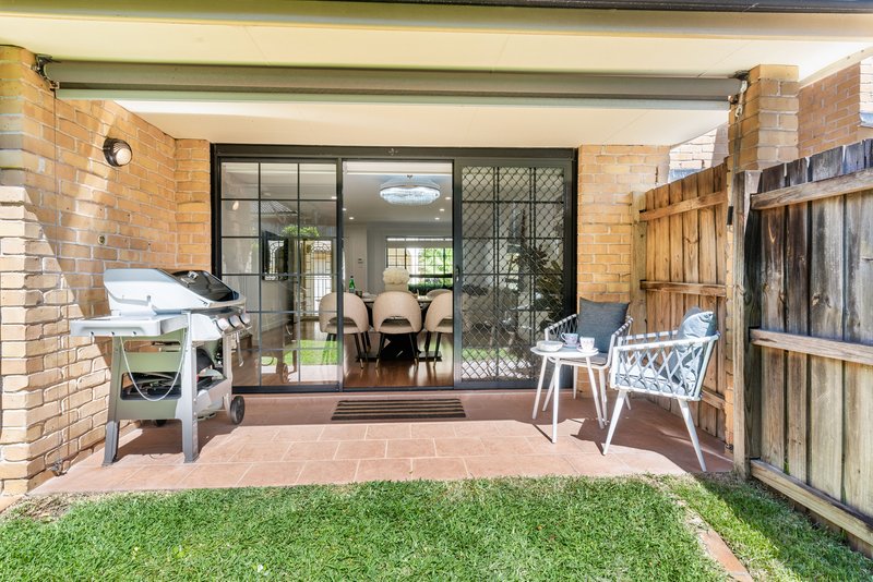 Photo - 2/27-29 Purser Avenue, Castle Hill NSW 2154 - Image 7