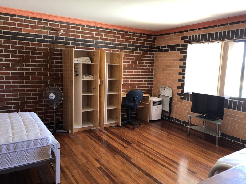 Photo - 2/27-29 York Street, Taree NSW 2430 - Image