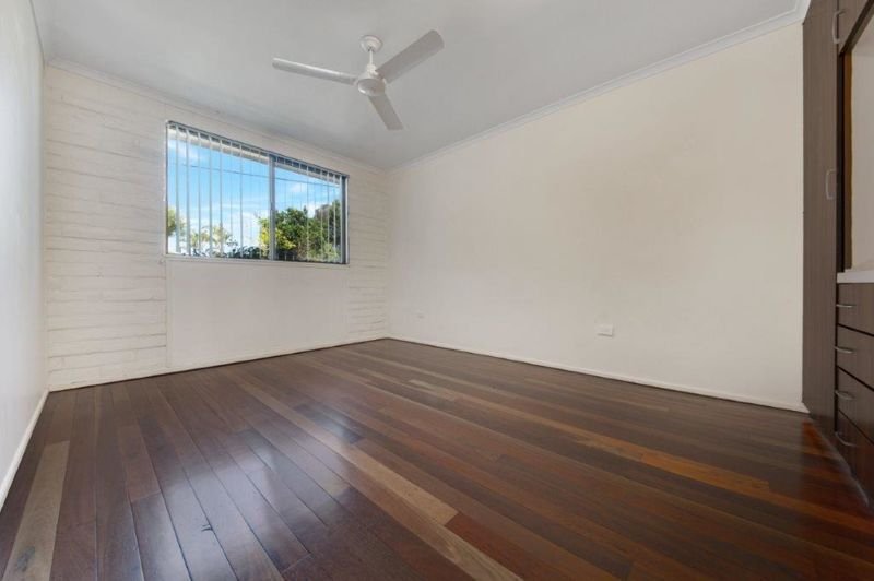 Photo - 2/27 Auckland Street, Gladstone Central QLD 4680 - Image 8