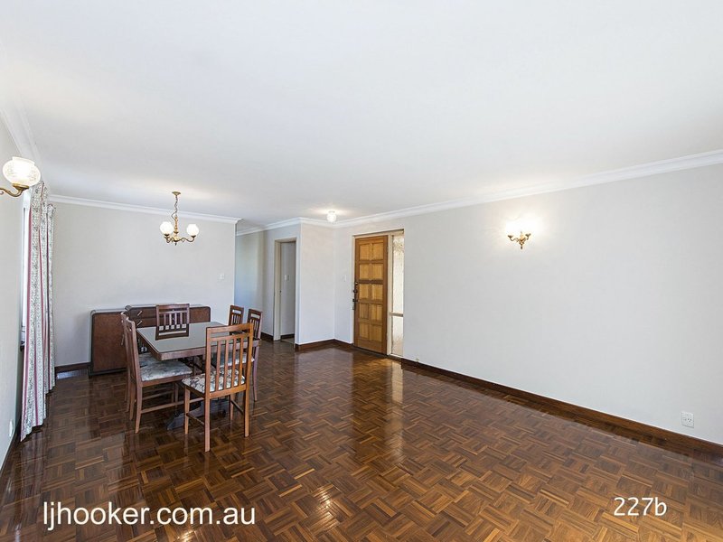 Photo - 227 Berwick Street, Victoria Park WA 6100 - Image 15