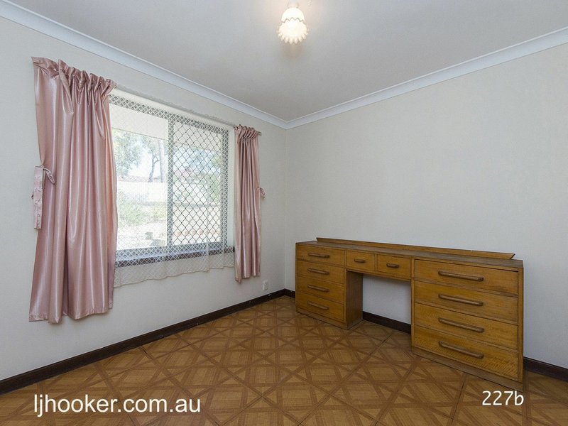 Photo - 227 Berwick Street, Victoria Park WA 6100 - Image 19