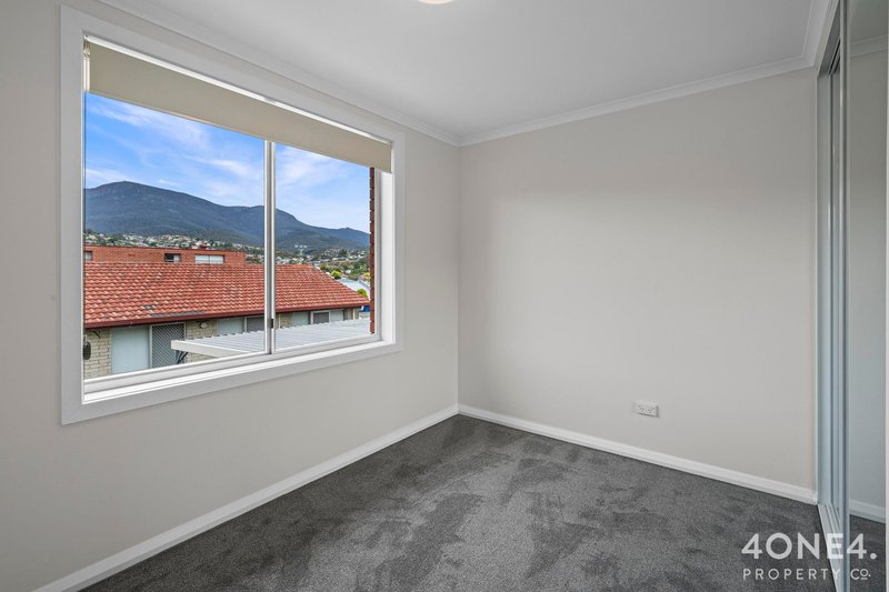 Photo - 2/27 Cross Street, New Town TAS 7008 - Image 6