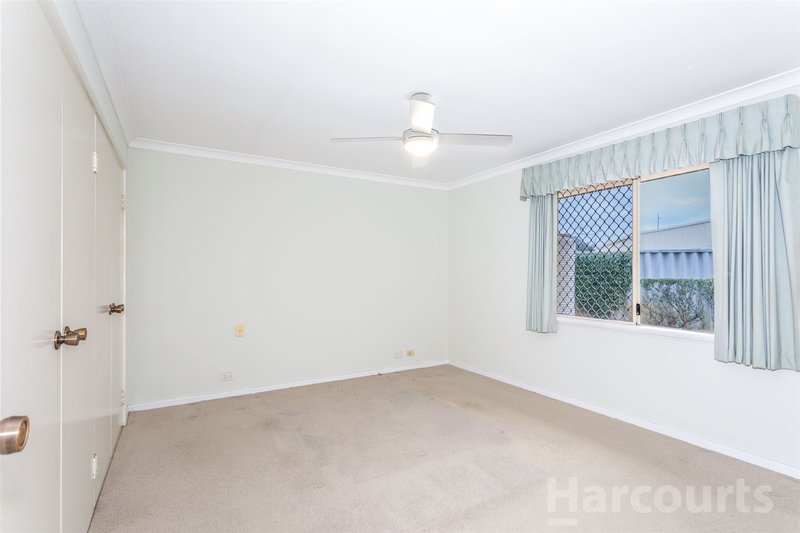 Photo - 2/27 Erica Street, Coodanup WA 6210 - Image 8