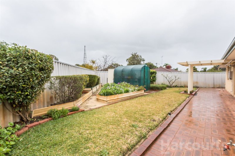 Photo - 2/27 Erica Street, Coodanup WA 6210 - Image 17