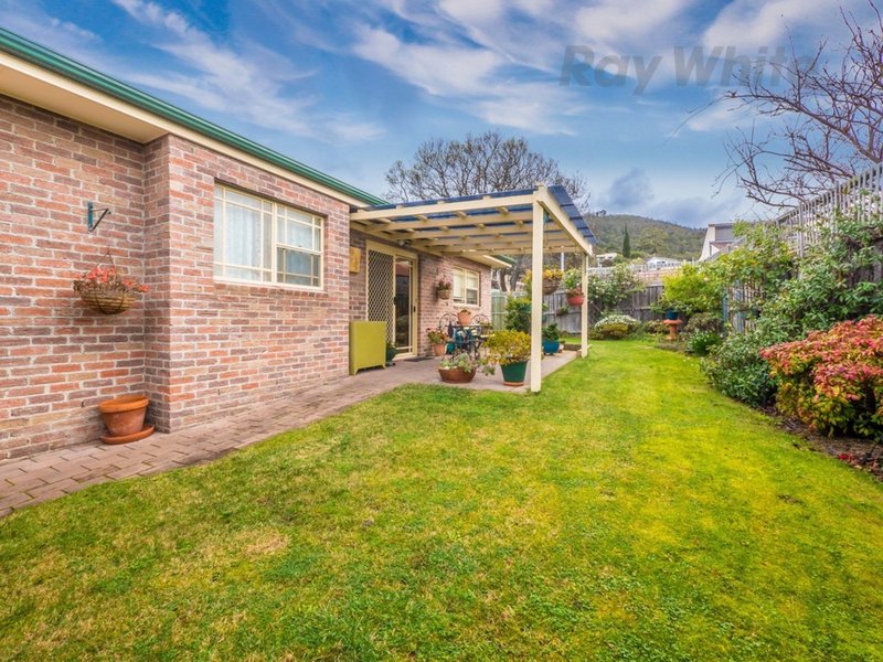 Photo - 2/27 Flinders Esplanade, Taroona TAS 7053 - Image 15