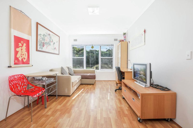 2/27 Gloucester Road, Hurstville NSW 2220