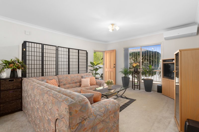 Photo - 2/27 Griffith Street, Everton Park QLD 4053 - Image 6