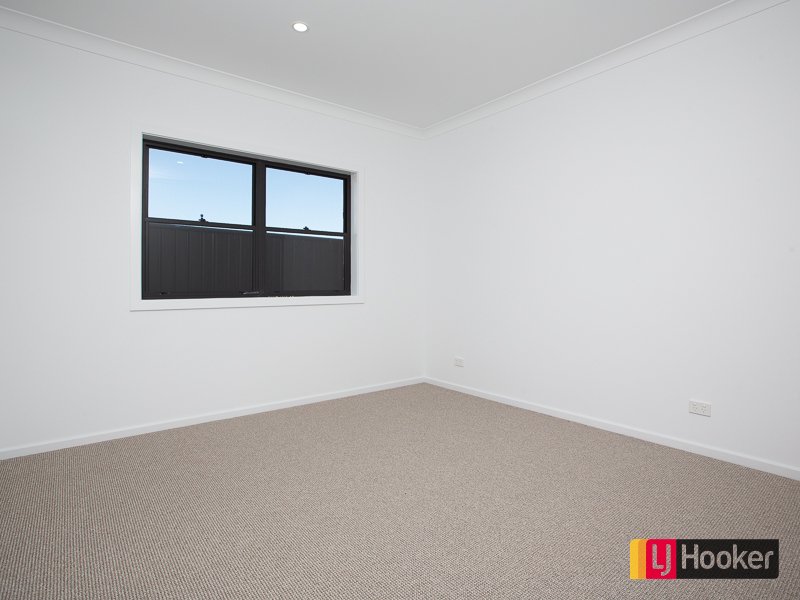 Photo - 2/27 Hilda Lane, South Tamworth NSW 2340 - Image 10