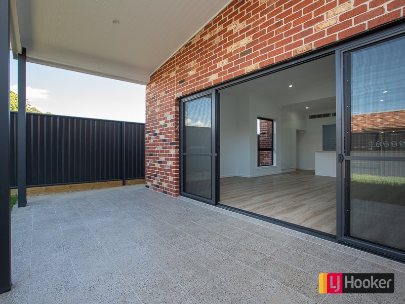 Photo - 2/27 Hilda Lane, South Tamworth NSW 2340 - Image 14