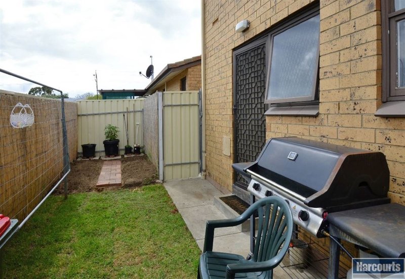 Photo - 2/27 Hillier Road, Morphett Vale SA 5162 - Image 6