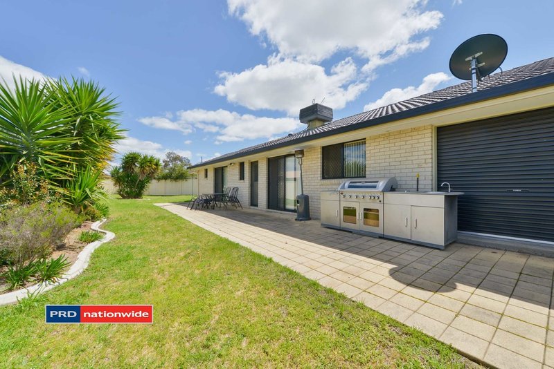 Photo - 2/27 Karwin Street, Tamworth NSW 2340 - Image 3