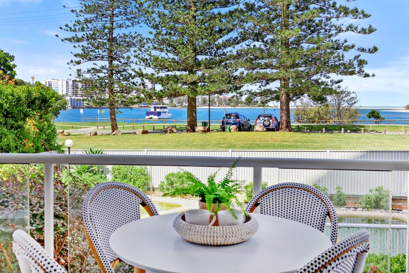 2/27 Landsborough Parade, Golden Beach QLD 4551