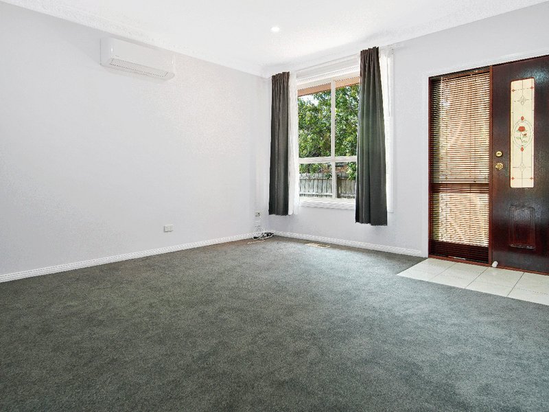 Photo - 2/27 Larbert Road, Noble Park VIC 3174 - Image 3