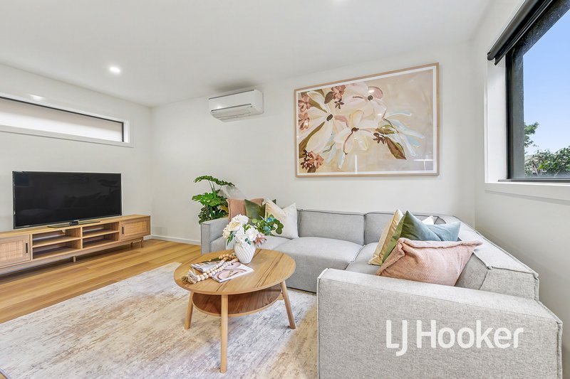 Photo - 2/27 New Street, Dandenong VIC 3175 - Image 9