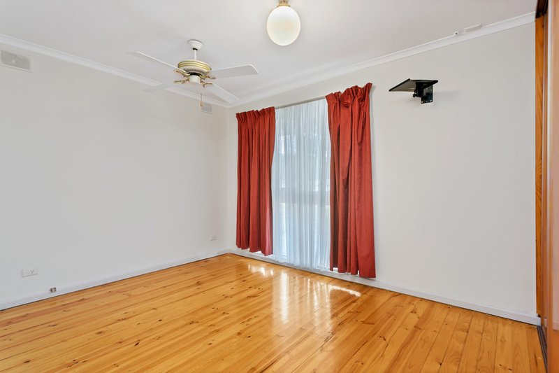 Photo - 2/27 Pearce Street, O'Sullivan Beach SA 5166 - Image 5