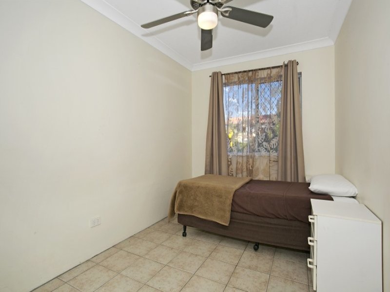 Photo - 2/27 Peninsular Dr , Surfers Paradise QLD 4217 - Image 7