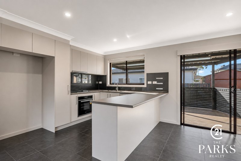 Photo - 227 Prairievale Road, Bossley Park NSW 2176 - Image 4