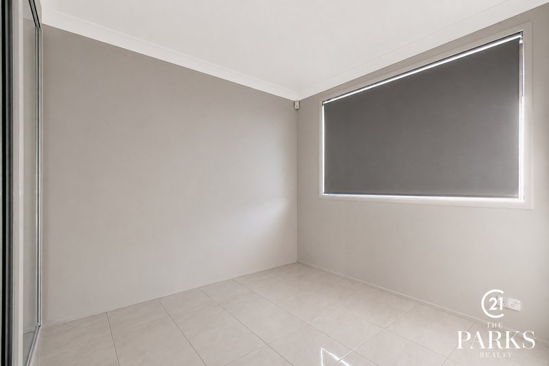 Photo - 227 Prairievale Road, Bossley Park NSW 2176 - Image 7