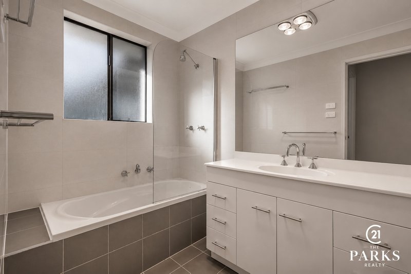 Photo - 227 Prairievale Road, Bossley Park NSW 2176 - Image 8