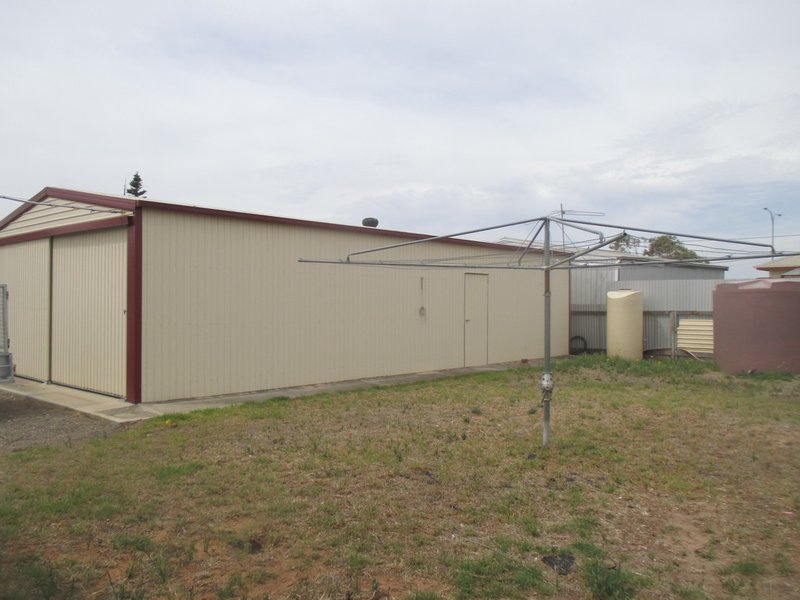 Photo - 227 Railway Terrace, Tailem Bend SA 5260 - Image 2