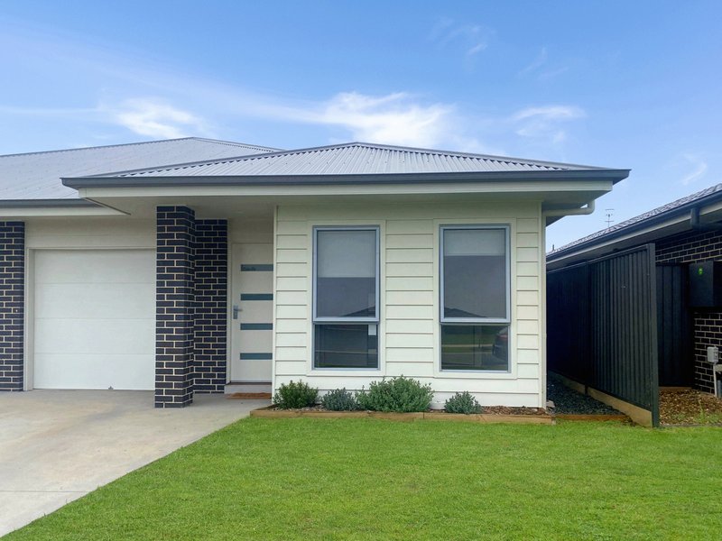 2/27 Roebuck Street, Goulburn NSW 2580