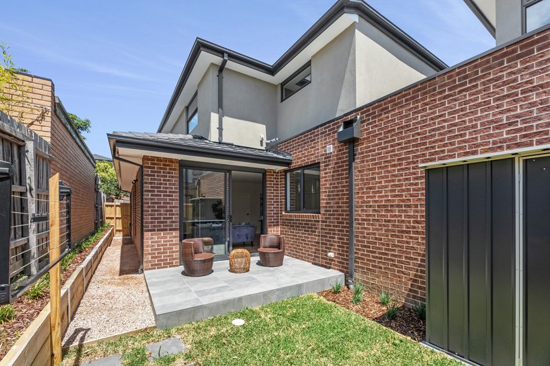 Photo - 2/27 Shannon Street, Box Hill North VIC 3129 - Image 13