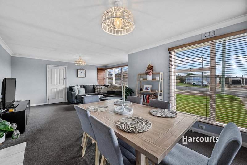 Photo - 227 Steele Street, Devonport TAS 7310 - Image 4