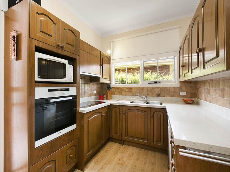 Photo - 2/27 Turner Avenue, Glen Huntly VIC 3163 - Image 5