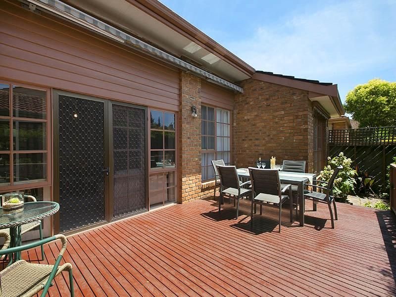 Photo - 2/27 Turner Avenue, Glen Huntly VIC 3163 - Image 9