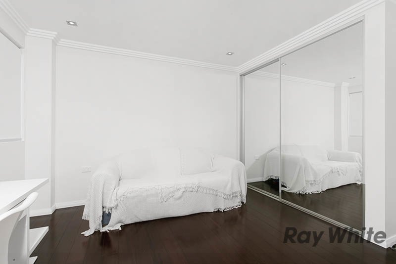 Photo - 2/27 West Street, Wollongong NSW 2500 - Image 8