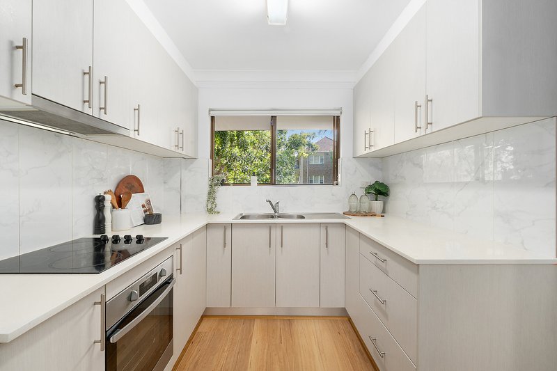 Photo - 2/27 Willison Road, Carlton NSW 2218 - Image 4