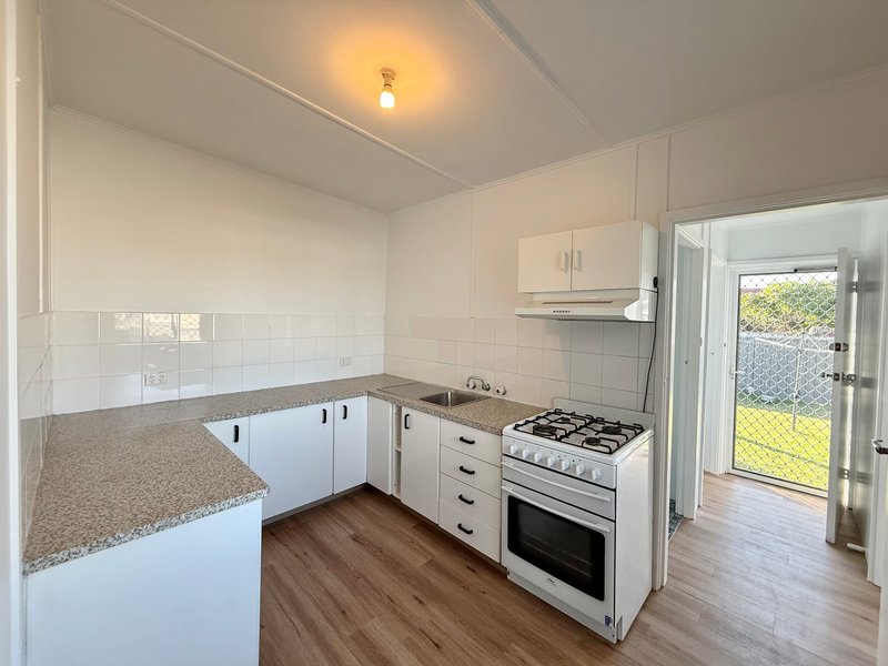 Photo - 2/27 Woodstock Street, Mayfield NSW 2304 - Image 9