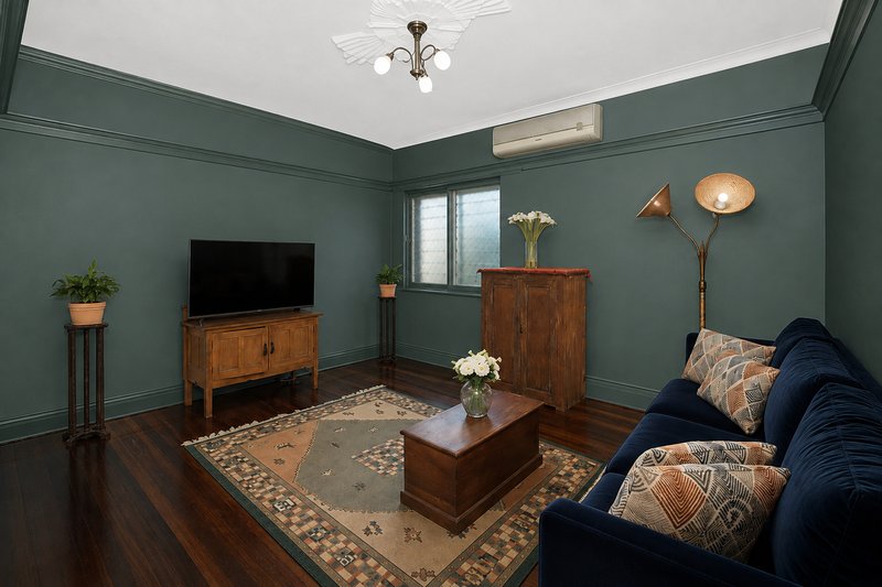 Photo - 2/270 Annerley Road, Annerley QLD 4103 - Image 2